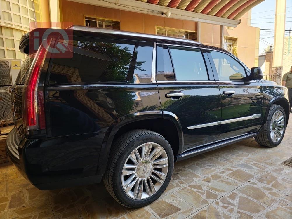 كاديلاك اسكاليد